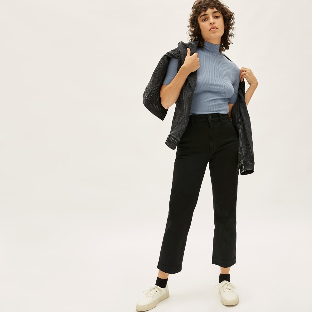 The Straight-Leg Crop in Black — detail view